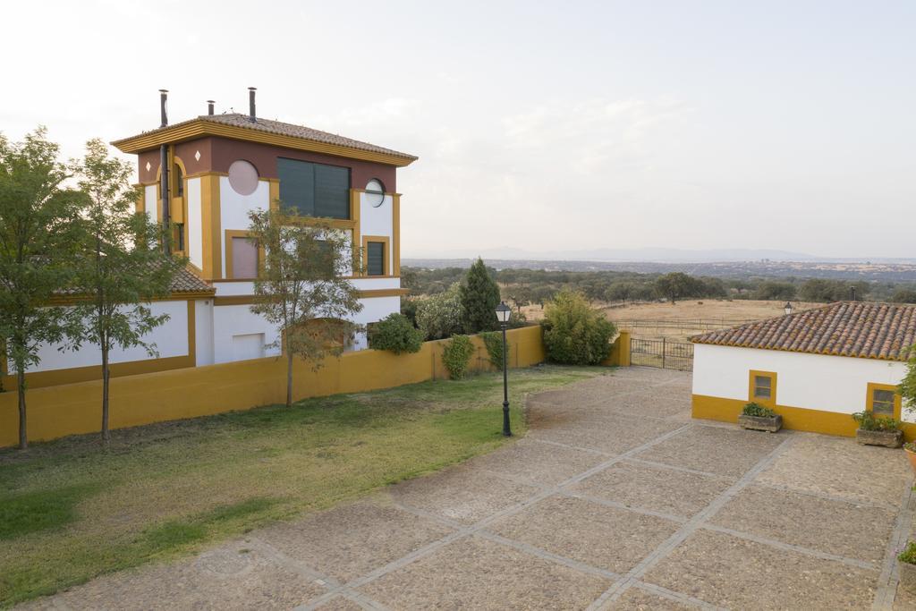 Casa Rural Dehesa De Solana Herrera de Alcantara Luaran gambar