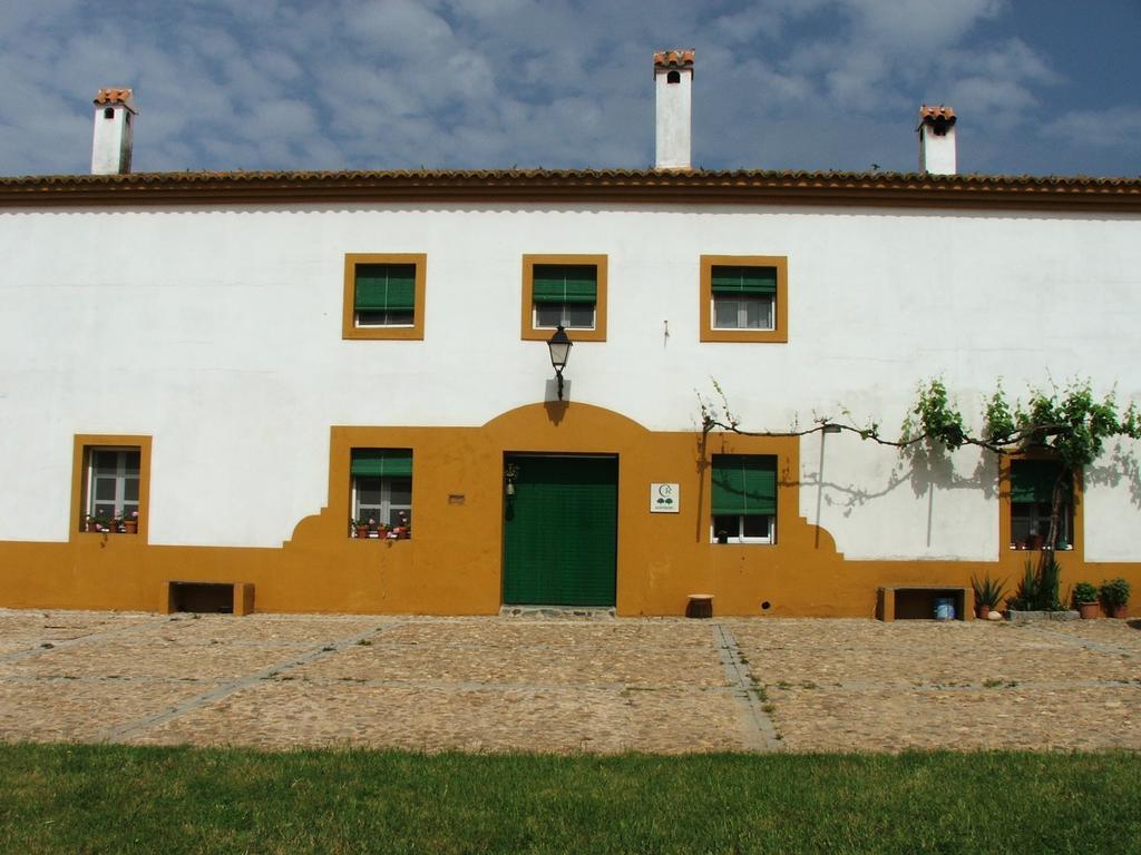 Casa Rural Dehesa De Solana Herrera de Alcantara Luaran gambar
